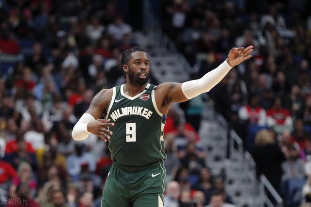 曼恩3年4700万提前续约快船 上赛季场均8.8分